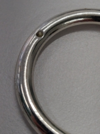 00001- Ring metallook  - gesloten met 1 gaatje bovenaan