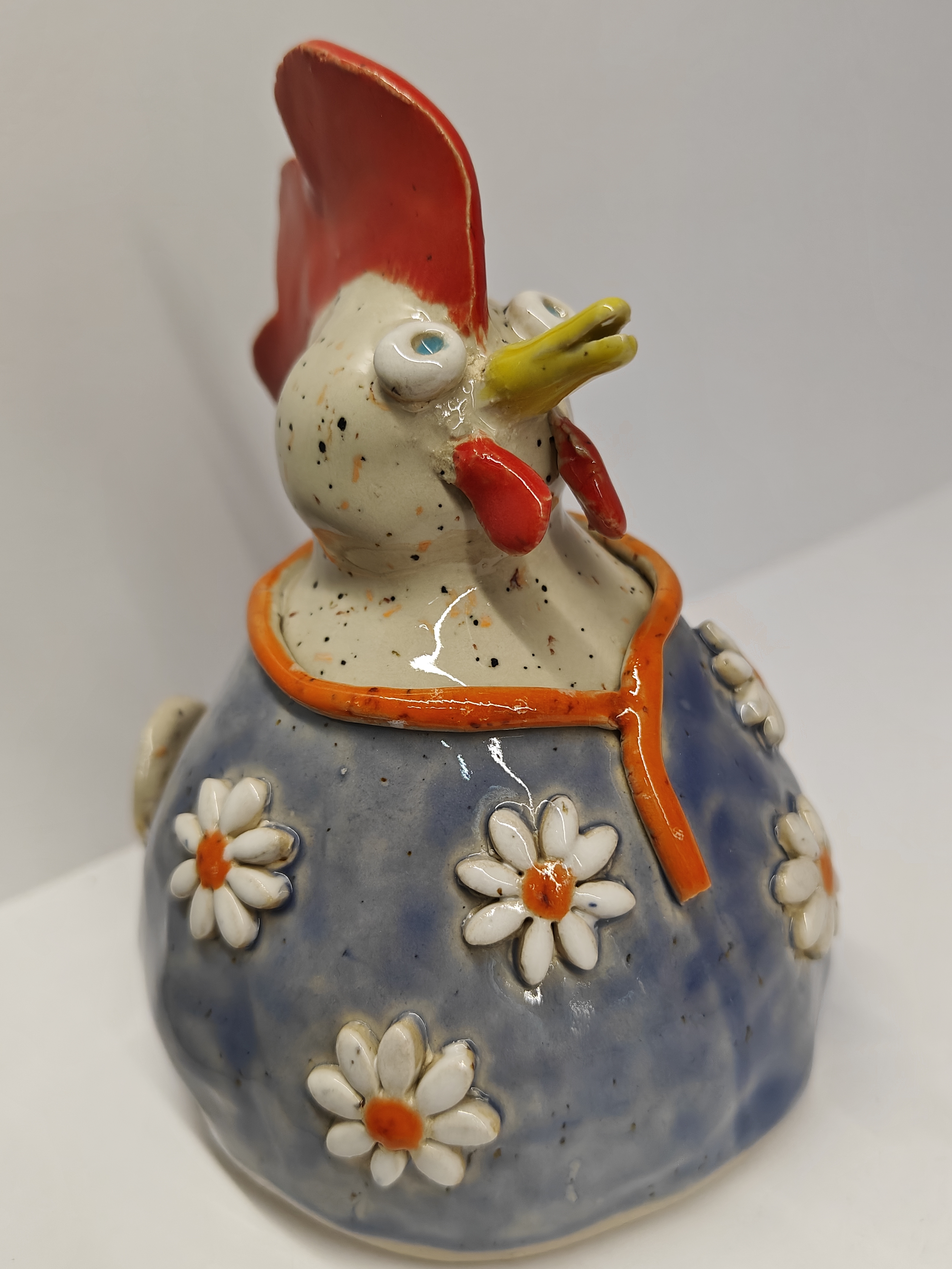 Kippetje: "wiske" in keramiek