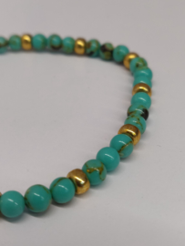 Fijne armband in natuursteentjes: kleur turquoize