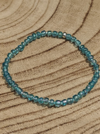 Armbandje met kristalglas uit Tjechië - lichtblauw AB