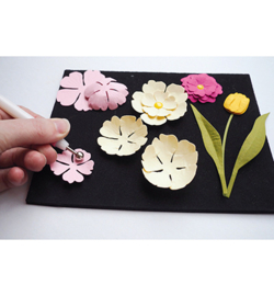 Flower shaping tool -set