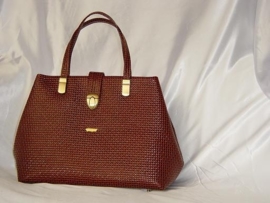 Bruine ruitshopper
