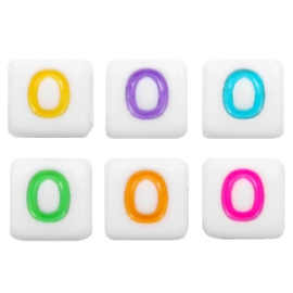 Acryl letterkraal multicolor-wit O (vierkant)