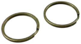 Metalen sleutelhangerring oudbronskleur 30 mm.