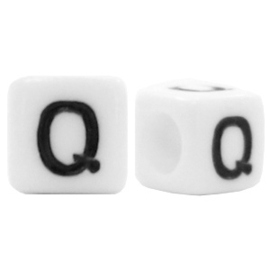 Acryl letterkraal wit Q (vierkant)