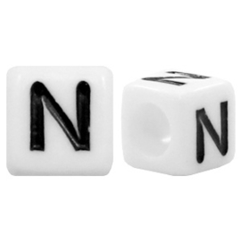 Acryl letterkraal wit N (vierkant)