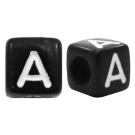 Acryl letterkralen zwart (vierkant)