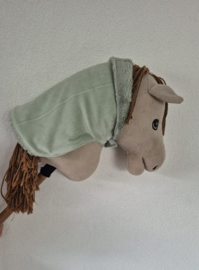 (V) Hobbyhorse dekentje oudgroen