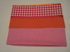 Lakentje ruit/stip oranje/rood/fuchsia