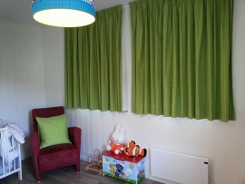 Gordijnen sterretjes appelgroen