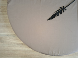 Hoeslaken rond boxmatras taupe