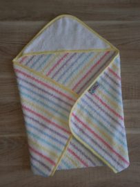 (V) Omslagdoek pop badstof pastel gestreept met zachtgeel