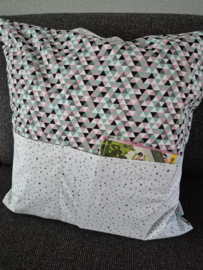 (V) Leeskussen wit/mint/roze
