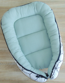 Babynestje wafelkatoen/kubus off-white - zwart