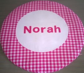 Boxkleed rond ruit en nicky velours met naam model B