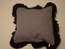 Kussenhoes (0.2 cm) boerenbontruit met ruche 40 x 40 cm