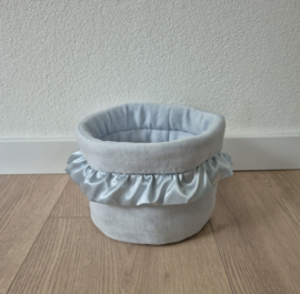 Commodemandje rond 15 cm nicky velours met satijnen ruche