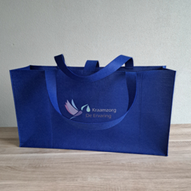 Vilten tas voor babyweegschaal met full colour eigen logo