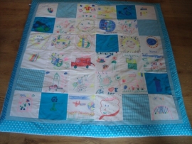 Speelkleed patchwork/ tekeningen turquoise