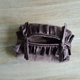 Billendoekjeshoes nicky velours met satijnen ruches en strikjes en goud paspelband