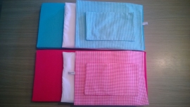 turquoise en fuchsia setje poppenbed