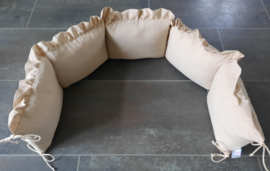 Set halve boxrand met ruche en rond boxkleed  linnenlook beige