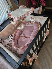Set bekleding boxmobiel hartjes nicky velours/velvet croco met satijnen ruches