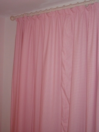 Gordijnen mini ruit roze