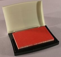 VF10 Tsukineko Versafine Ink Pads Satin Red