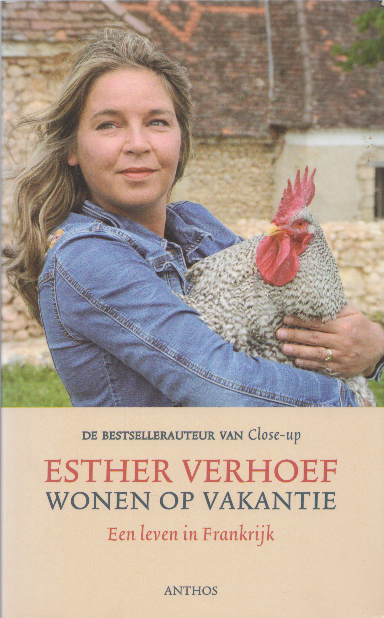 Wonen op vakantie van Esther Verhoef