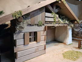 Kst-06 Kerststal met veel details (voor 14 / 15 cm fig.)