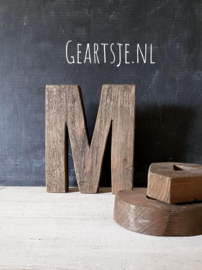 STOERE LETTER - M -