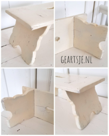 SHABBY VOETENBANKJE