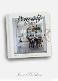 BOEK - MOMENTS of HYGGE - JEANNE D 'ARC LIVING -