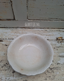 SCHAAL - beboterd - PETRUS REGOUT -