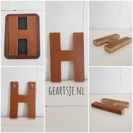 STOERE LETTER - H -