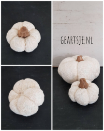 POMPOEN - H ca 8 cm - oud wit -
