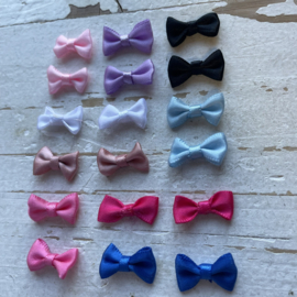 Klassieke strik diverse kleuren. 2cm.