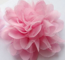 Bloem chiffon tule roze 11cm.