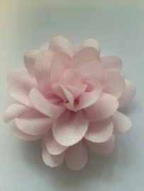 Chiffon bloem licht roze 5,5 cm