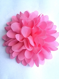 Bloem chiffon roze 11cm.