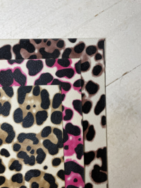 Leer panter, diverse kleuren. 20x22cm.