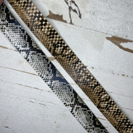 Slangen leer band 2cm grijs en bruin.