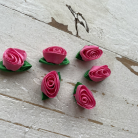 Roosjes met blad roze 3cm.