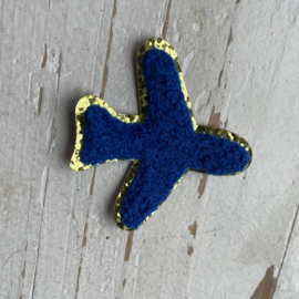 Strijkapplicatie vliegtuig teddy blauw goud 5cm.