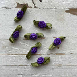 Roosjes met blad paars 2.2cm.