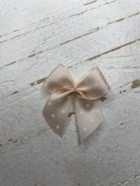 Satijnen polka dot strikjes diverse kleuren 3.5cm.