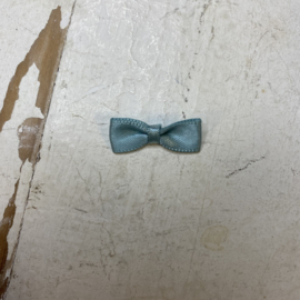 Klassieke strik diverse kleuren. 2.4cm.