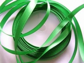 SB04a Satijnband groen 6 mm