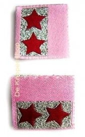 Label roze met zilveren ster 2x3.3cm.